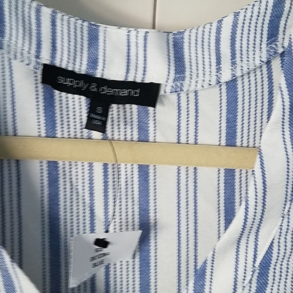 Supply and demand blouse - Picture 2 of 3